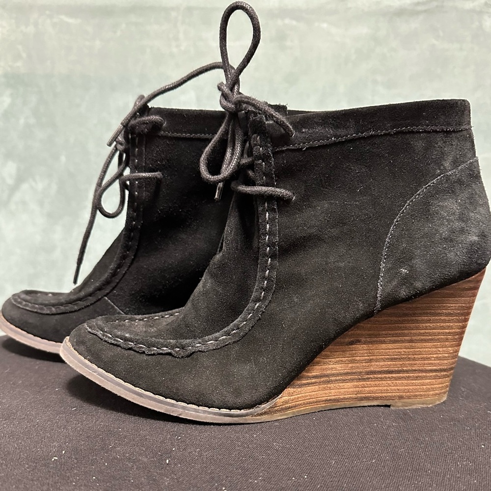 Lucky Brand Wedge Booties Size 9 Women’s
